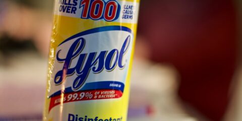 lysol disinfecting wipes spray bottle