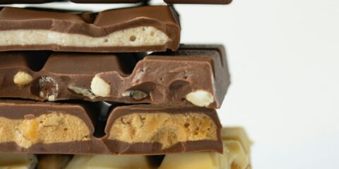 brown and white chocolate bar