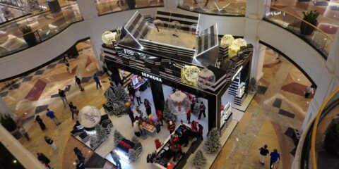 Unmoderated Task – Beauty Shopping (Nationwide) – Earn $25 People shopping in a modern, multi-level mall.